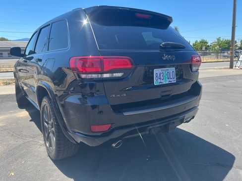Used 2017 Jeep Grand Cherokee Limited 75th Anniversary AWD/4WD image 5