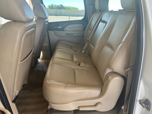 Used 2012 GMC Yukon XL Denali AWD/4WD image 17