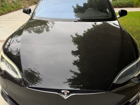 Used 2017 Tesla Model S 75 RWD image 4
