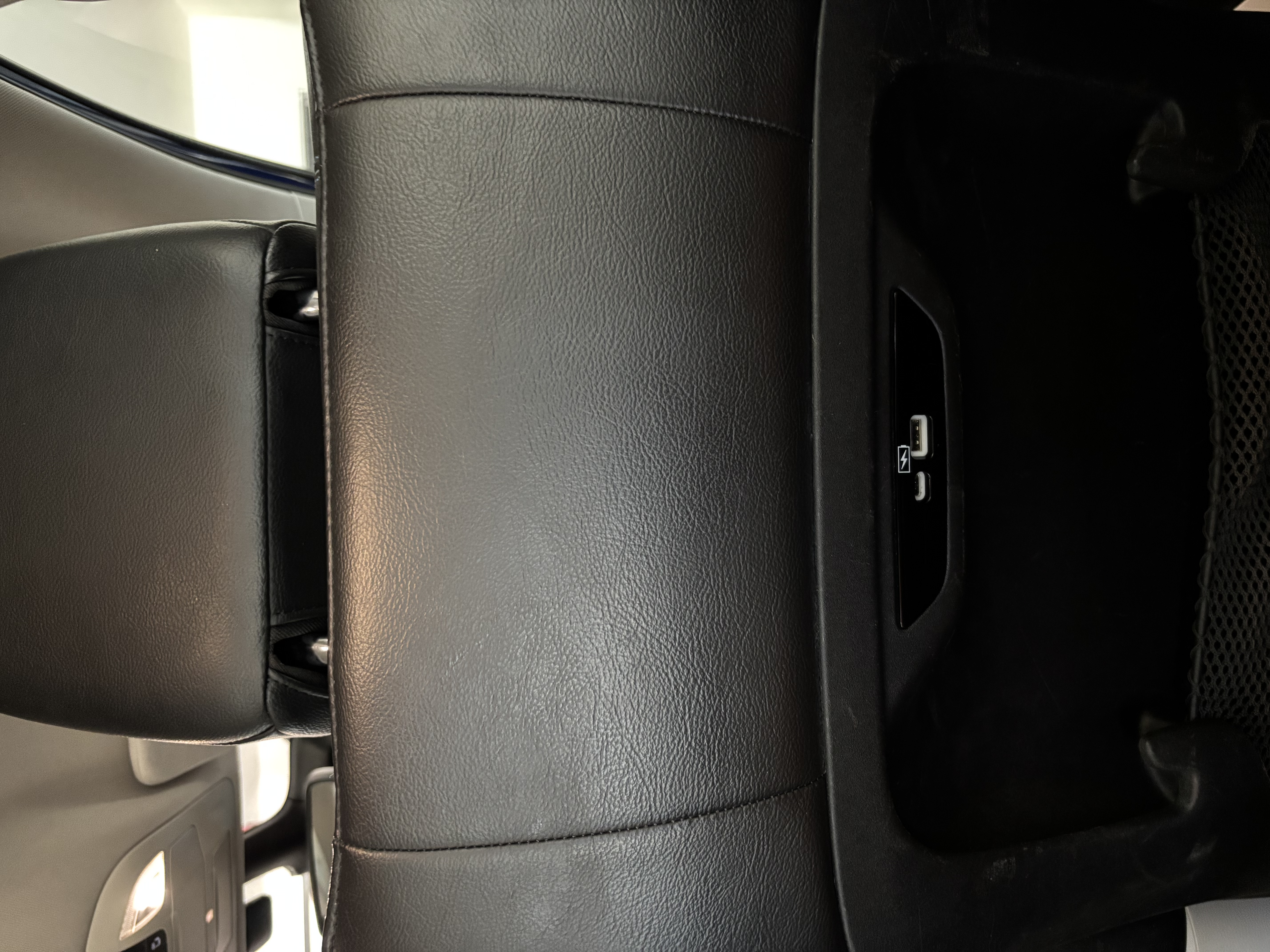 Used 2021 Chrysler Pacifica Touring-L FWD image 17