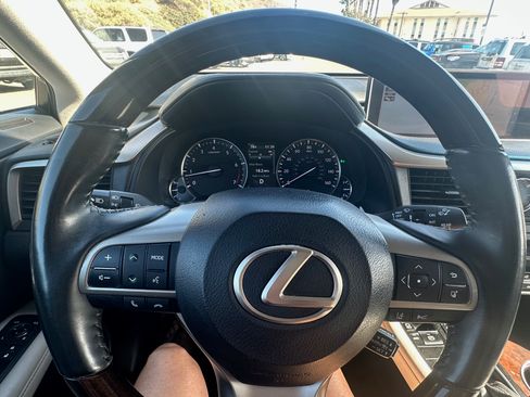 Used 2018 Lexus RX 350 FWD w/ Premium Package image 12