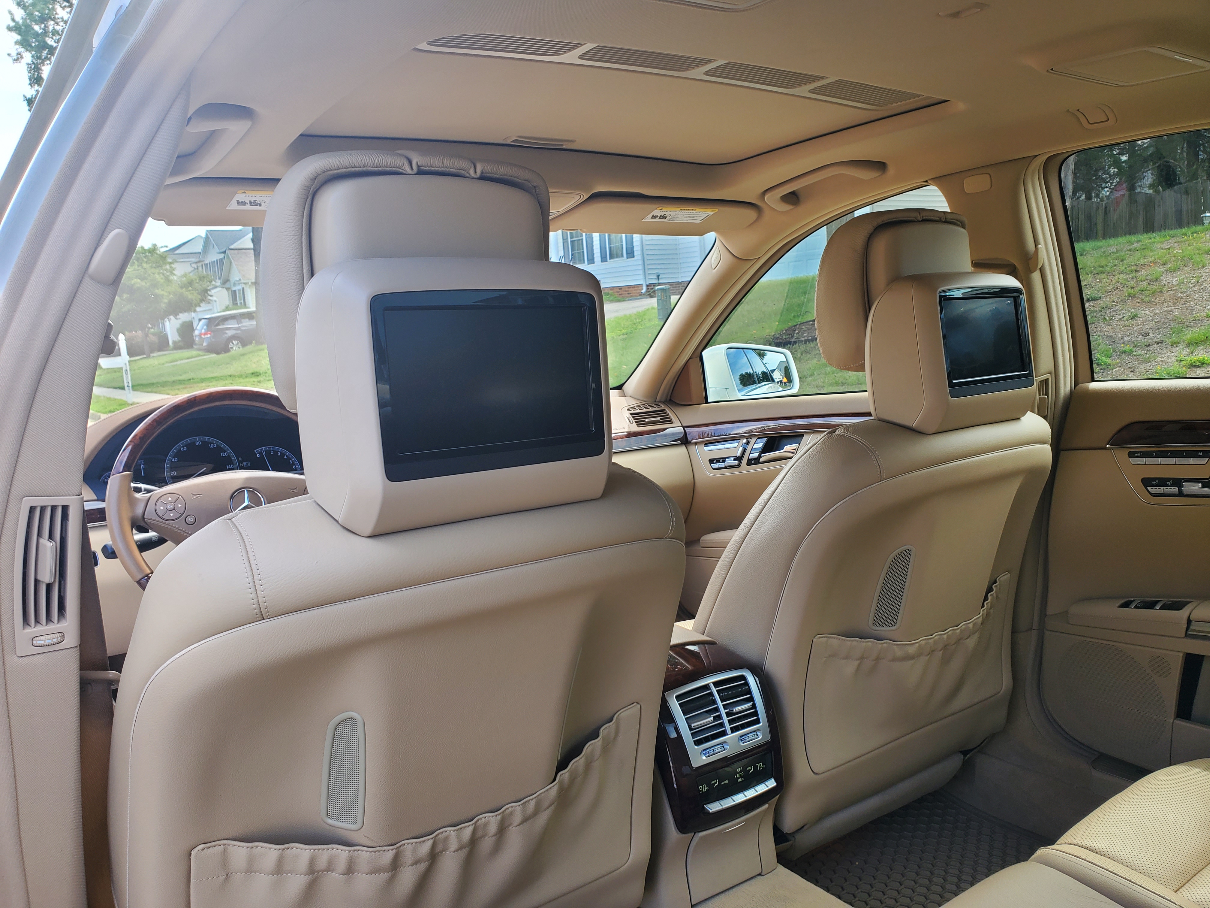 Used 2010 Mercedes-Benz S 400 image 10