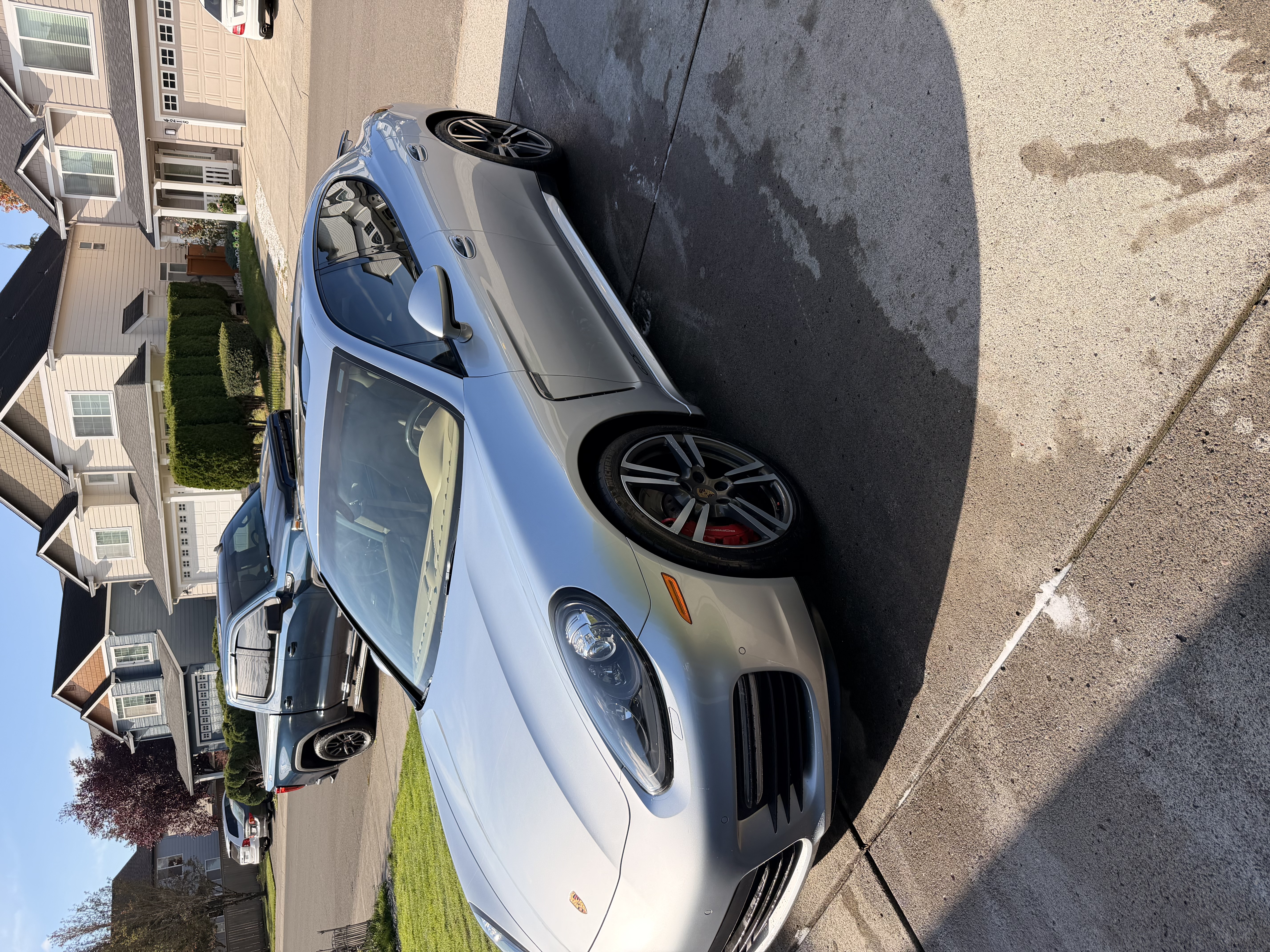 Used 2015 Porsche Panamera GTS AWD/4WD image 2