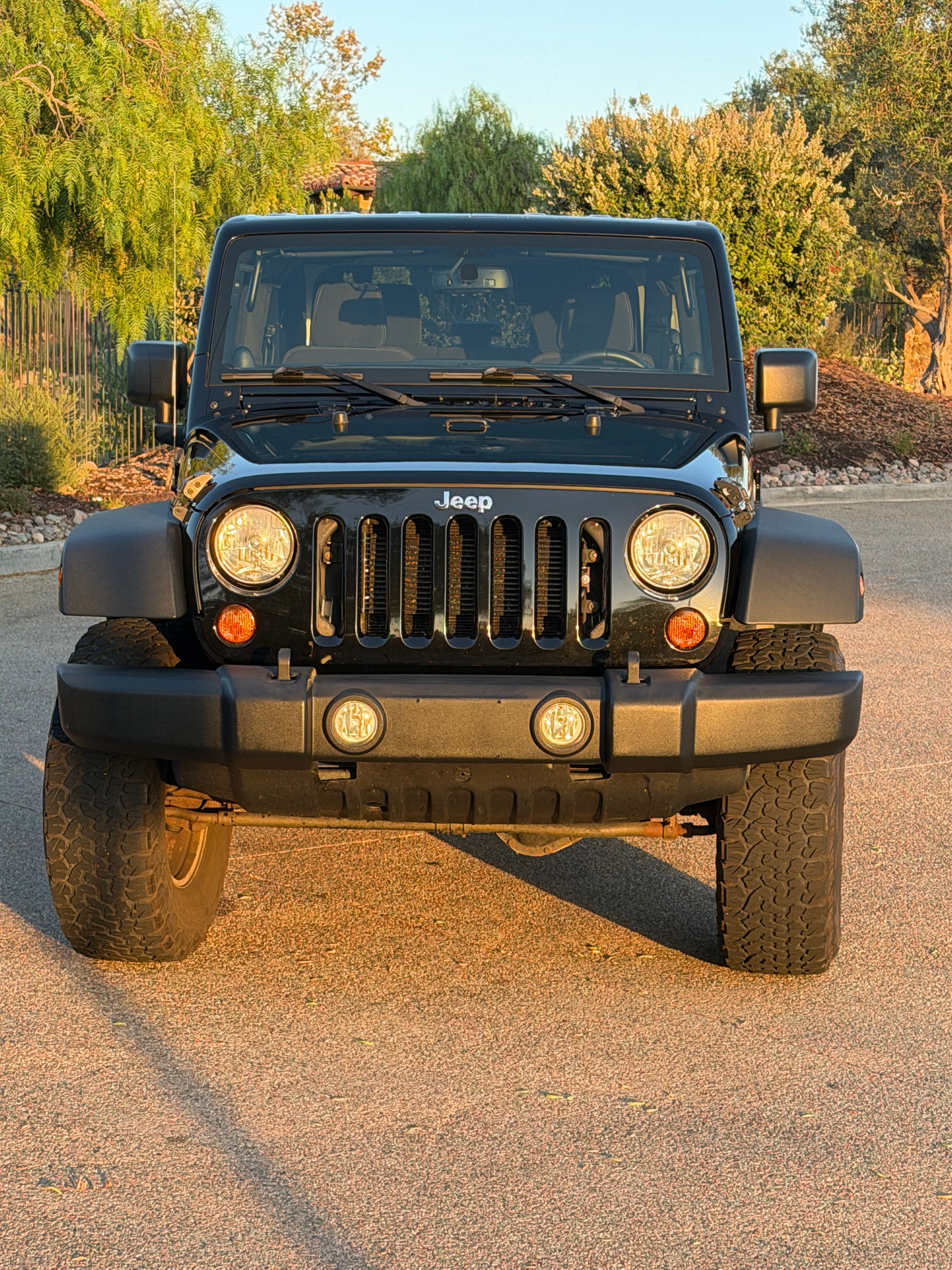 Used 2013 Jeep Wrangler Rubicon w/ Dual Top Group AWD/4WD image 6