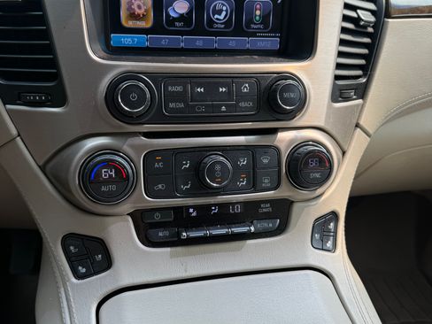 Used 2017 GMC Yukon Denali AWD/4WD image 6
