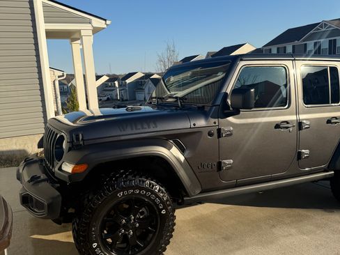 Used 2022 Jeep Wrangler Unlimited Sport image 1