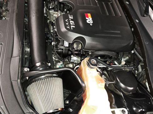 Used 2014 Chrysler 300 C w/ Light Group image 17