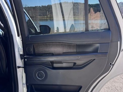 Used 2020 Ford Expedition Limited w/ Special Edition Package image 20