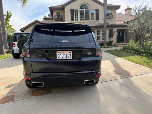 Used 2020 Land Rover Range Rover Sport HST image 2