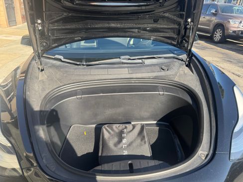 Used 2018 Tesla Model 3 Long Range image 12