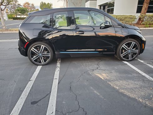 Used 2017 BMW i3 Range Extender Hatchback 4D image 9