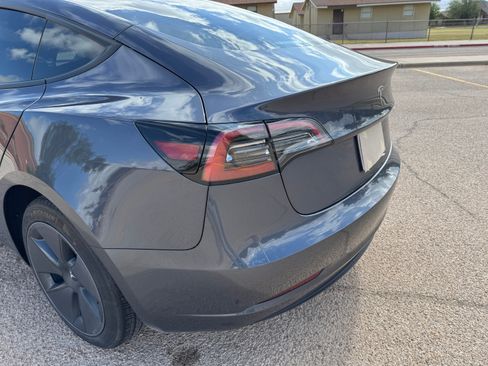 Used 2023 Tesla Model 3 Standard Range image 17