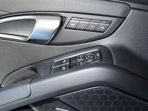 Used 2022 Porsche 718 Cayman S image 10