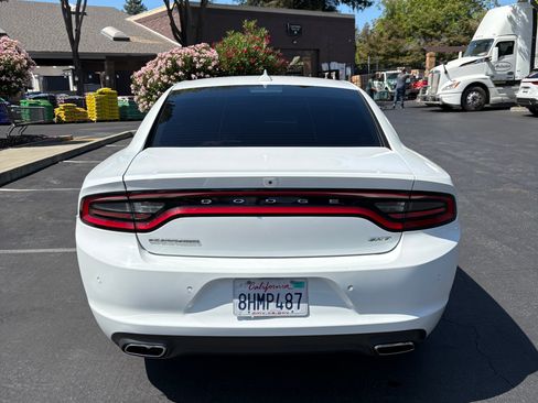 Used 2018 Dodge Charger SXT Plus RWD image 6