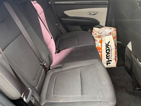 Used 2022 Hyundai Tucson SE image 6