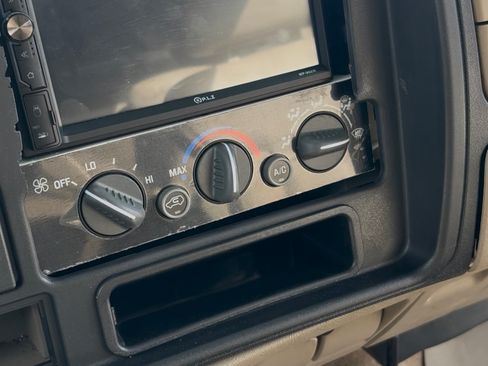 Used 1998 Chevrolet Silverado 1500 2WD Extended Cab w/ Preferred Equipment Group 3 image 15