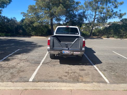 Used 2005 Ford F350 Lariat AWD/4WD image 5