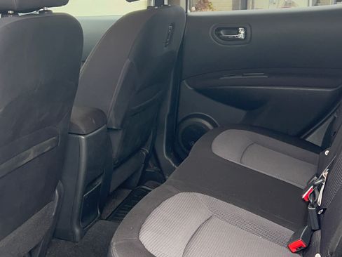 Used 2013 Nissan Rogue SV image 10