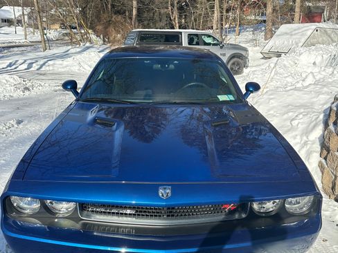 Used 2009 Dodge Challenger R/T image 8