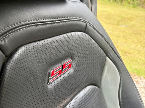 Used 2018 Chevrolet Camaro SS w/ Redline Edition RWD image 20