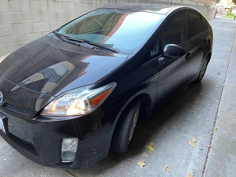 Used 2010 Toyota Prius Five image 5