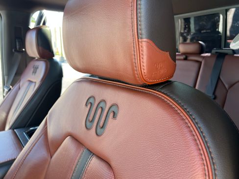 Used 2019 Ford F150 King Ranch w/ Equipment Group 601A Luxury AWD/4WD image 9