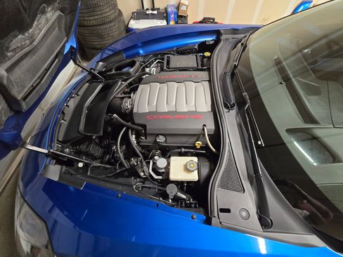 Used 2015 Chevrolet Corvette Stingray Coupe w/ 2LT Preferred Equipment Group image 17