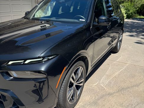 Used 2024 BMW X7 xDrive40i w/ Executive Package AWD/4WD image 2