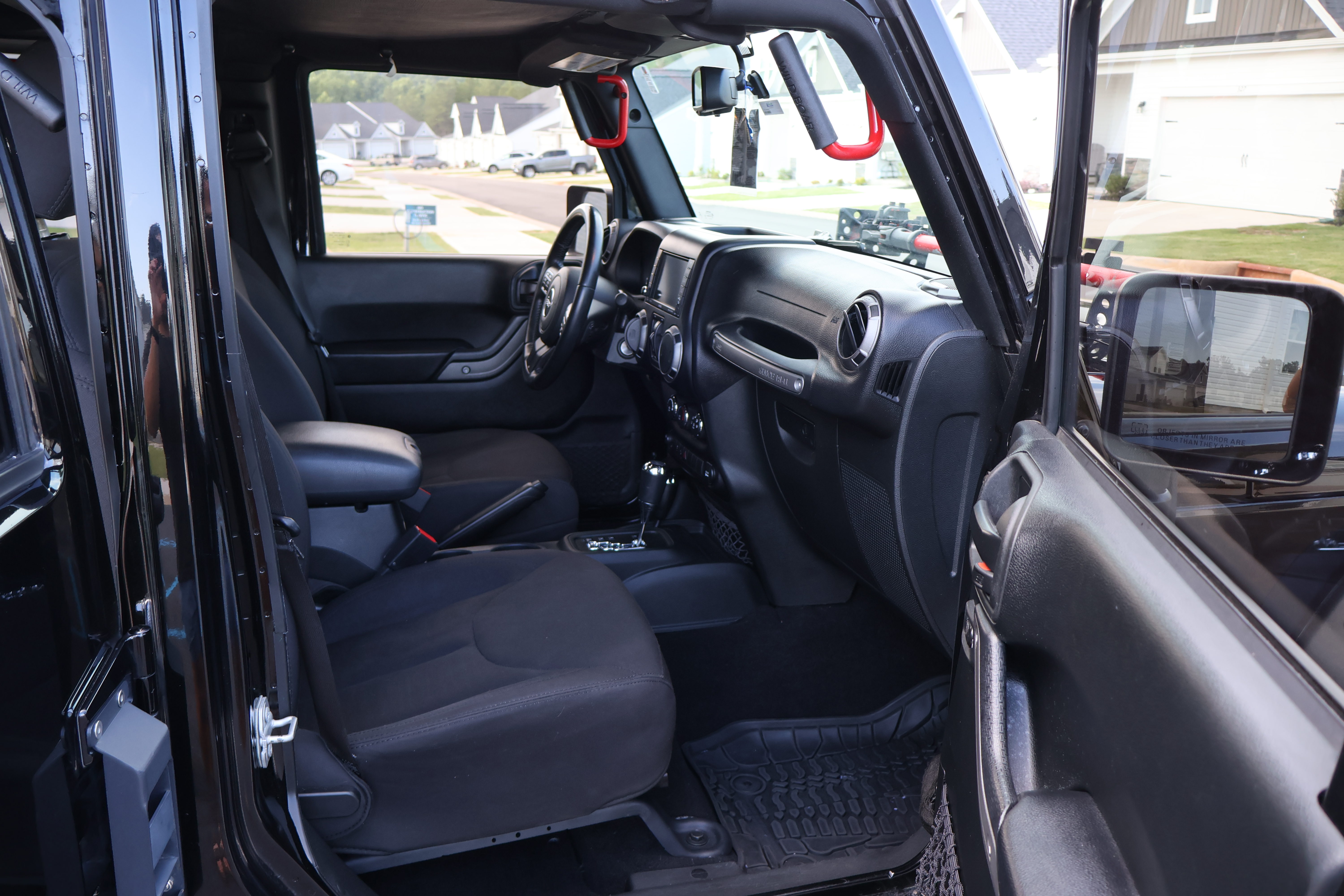 Used 2017 Jeep Wrangler Unlimited Sport w/ Quick Order Package 24S AWD/4WD image 15