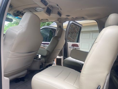 Used 2004 Ford Excursion Limited AWD/4WD image 22