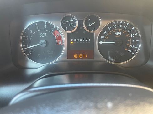 Used 2010 HUMMER H3 image 11