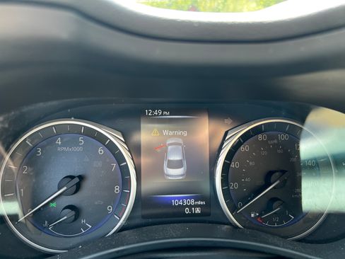 Used 2014 INFINITI Q50 Premium w/ Navigation Package RWD image 8