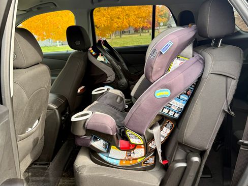 Used 2020 Chevrolet Traverse LT image 8