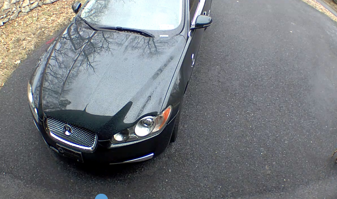 Used 2011 Jaguar XF Premium RWD image 2