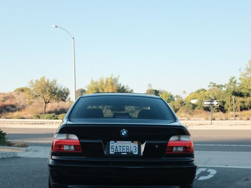 Used 2002 BMW 540i Sedan image 14