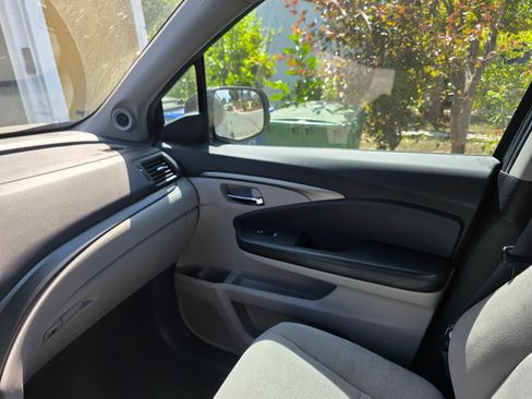 Used 2019 Honda Pilot LX image 22