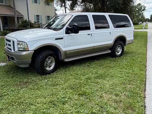 Used 2003 Ford Excursion Eddie Bauer AWD/4WD image 2