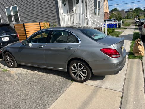 Used 2016 Mercedes-Benz C 300 4MATIC Sedan image 1