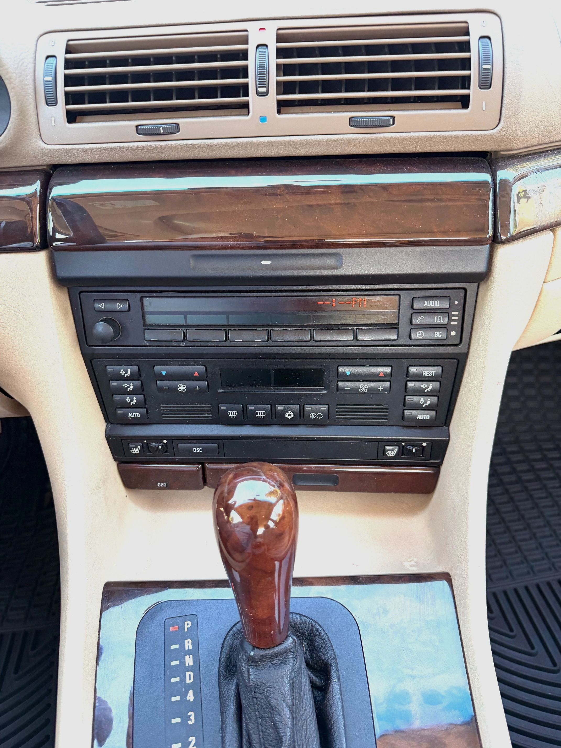 Used 1998 BMW 740i RWD image 10