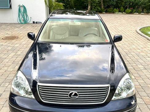Used 2001 Lexus LS 430 w/ Ultra Luxury Pkg RWD image 5