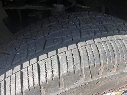 Used 2013 Ford F150 XLT w/ Luxury Equipment Group image 8