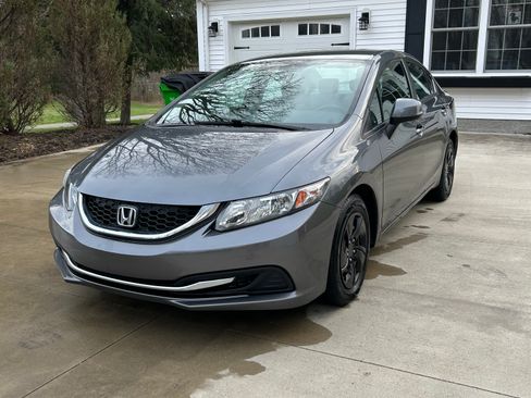 Used 2013 Honda Civic LX image 1