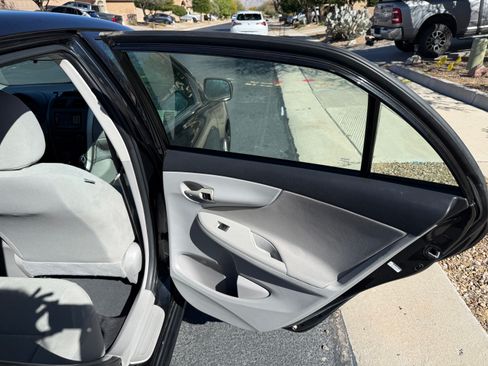 Used 2013 Toyota Corolla L image 21