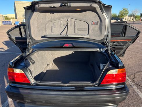 Used 2000 BMW 740i image 12