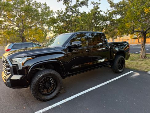 Used 2023 Toyota Tundra Platinum image 11
