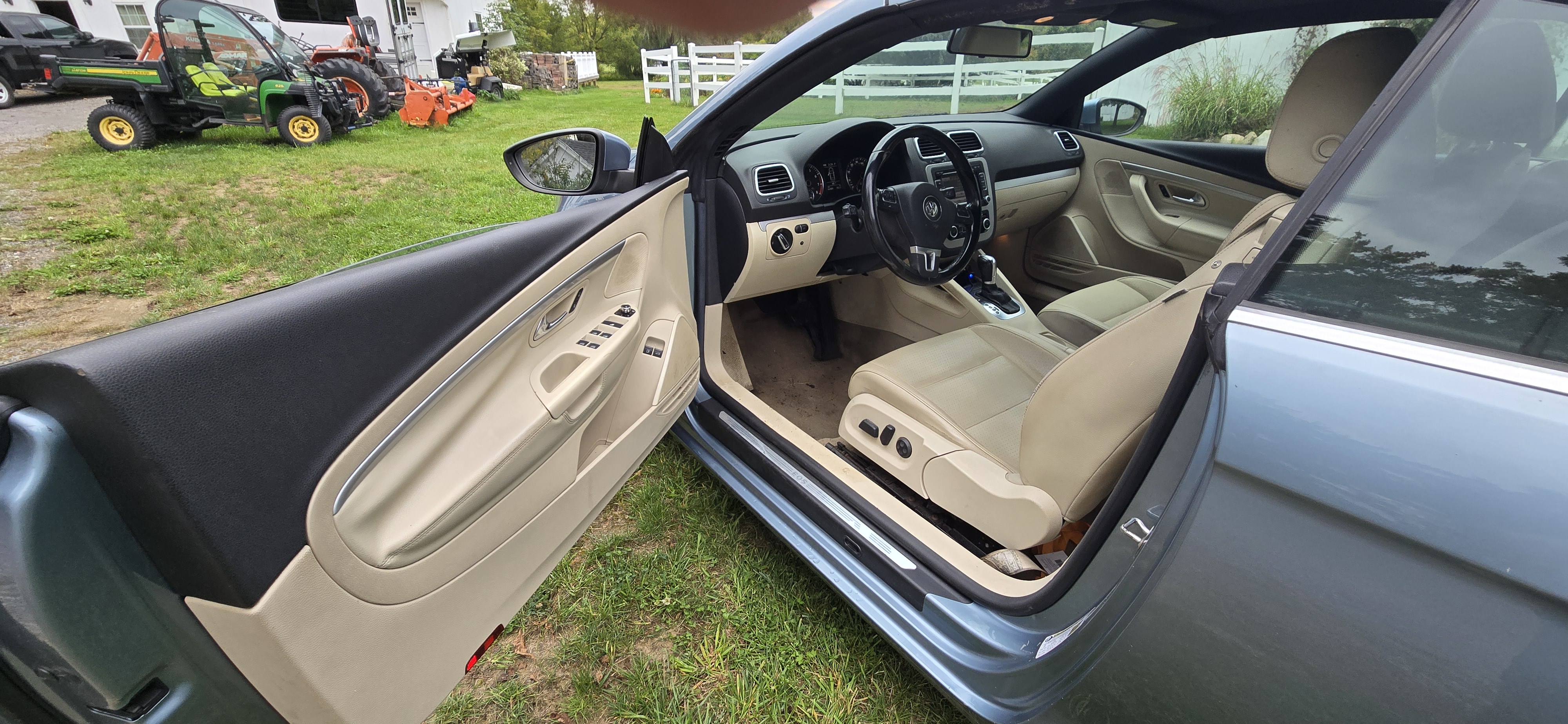 Used 2012 Volkswagen Eos Komfort FWD image 15