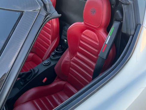 Used 2016 Alfa Romeo 4C Spider image 13