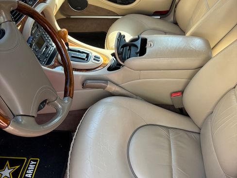 Used 2000 Jaguar XJ Vanden Plas image 27