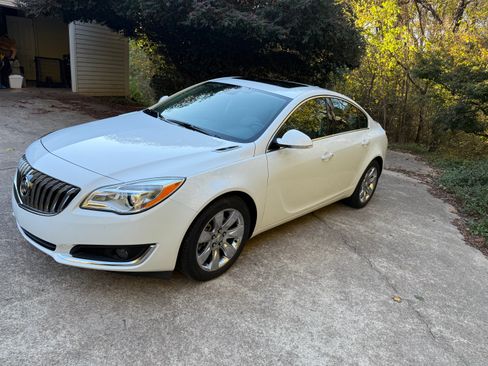 Used 2016 Buick Regal image 5