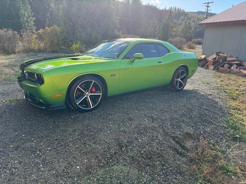 Used 2011 Dodge Challenger SRT8 w/ Green w/Envy Group image 10